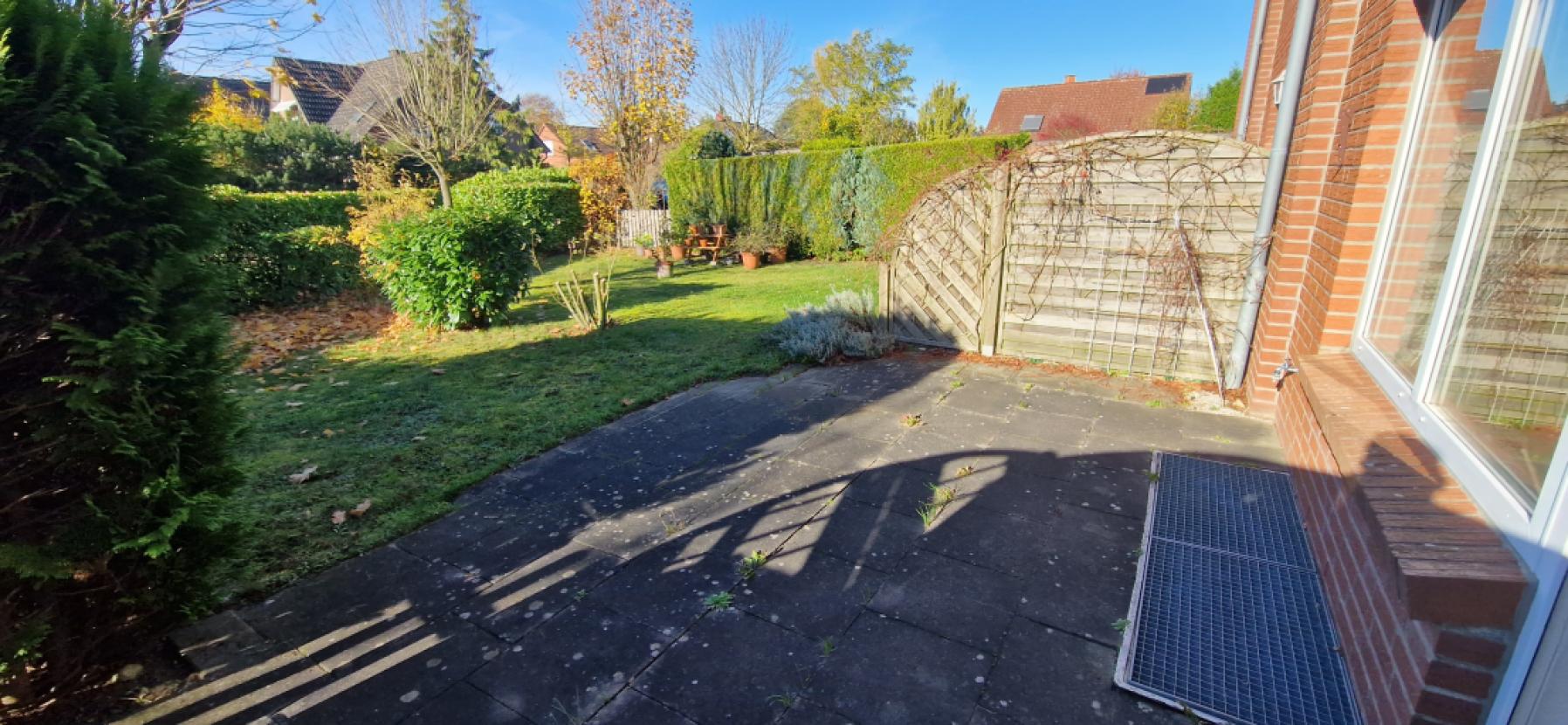 Garten mit Terrasse