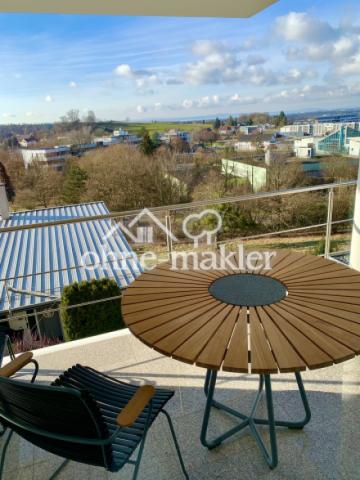 Überdachter Balkon