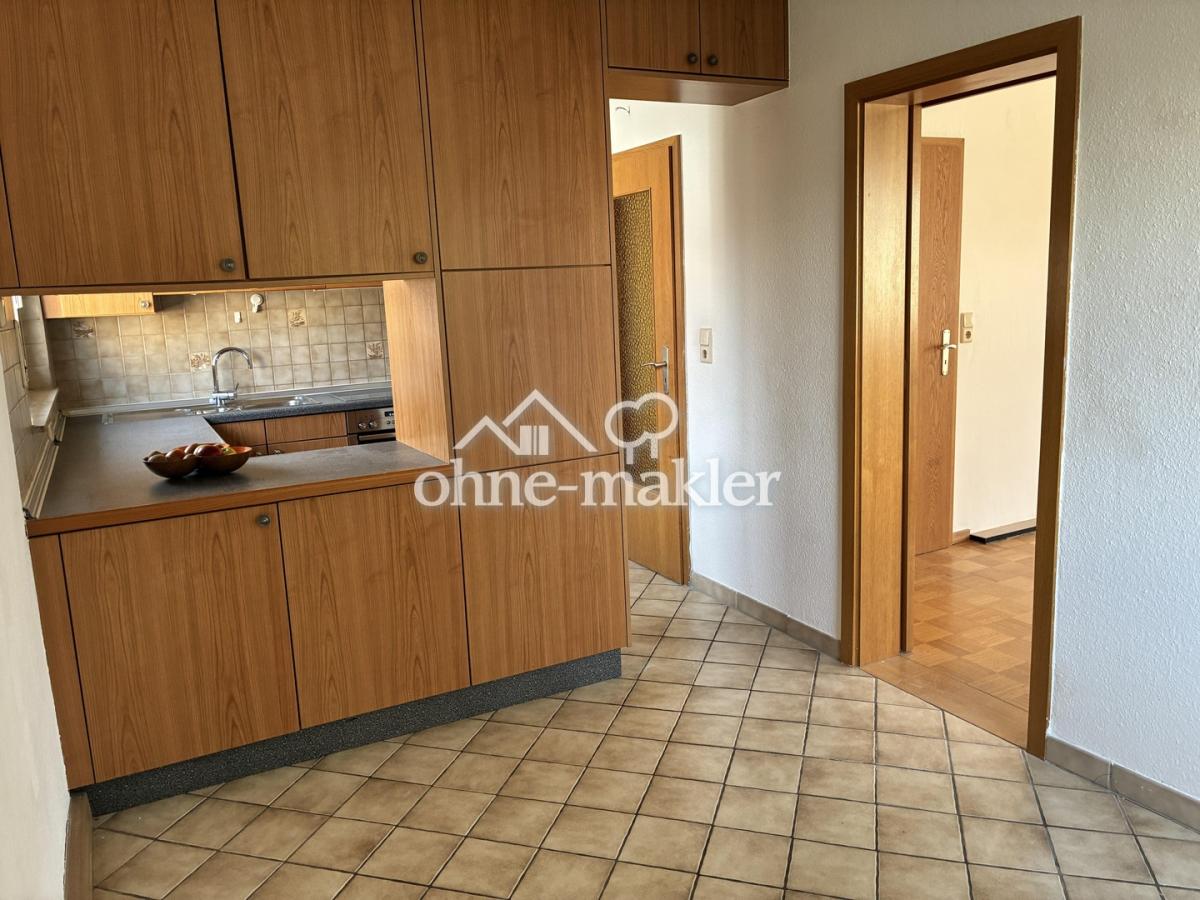 Durchreiche Küche–Essbereich