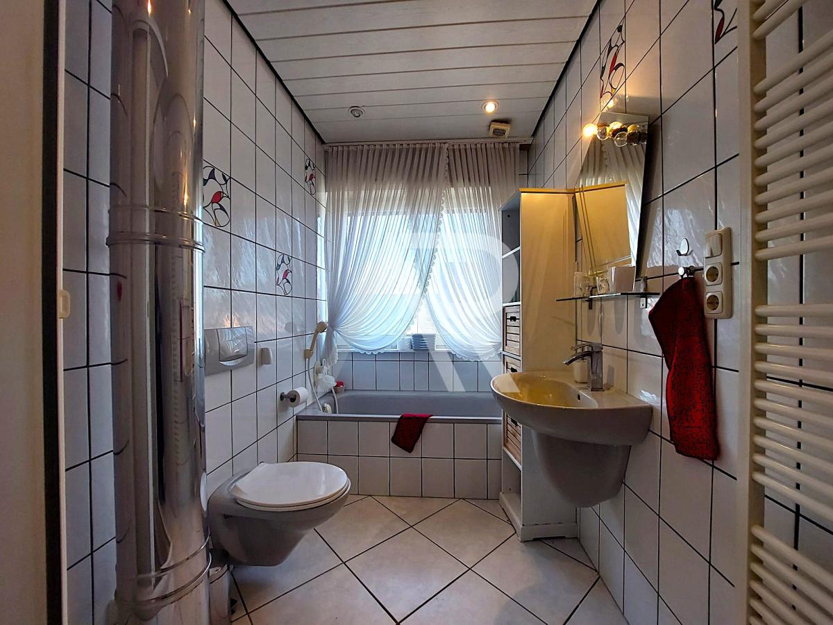 Wannenbad OG