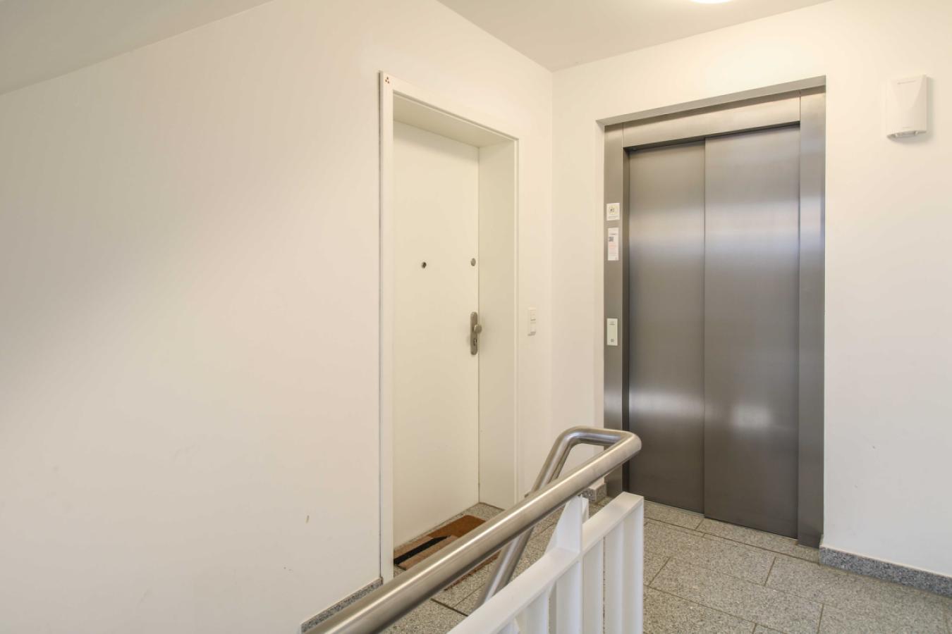 Wohnungstür