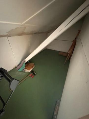 55 Lagerraum in der Wand