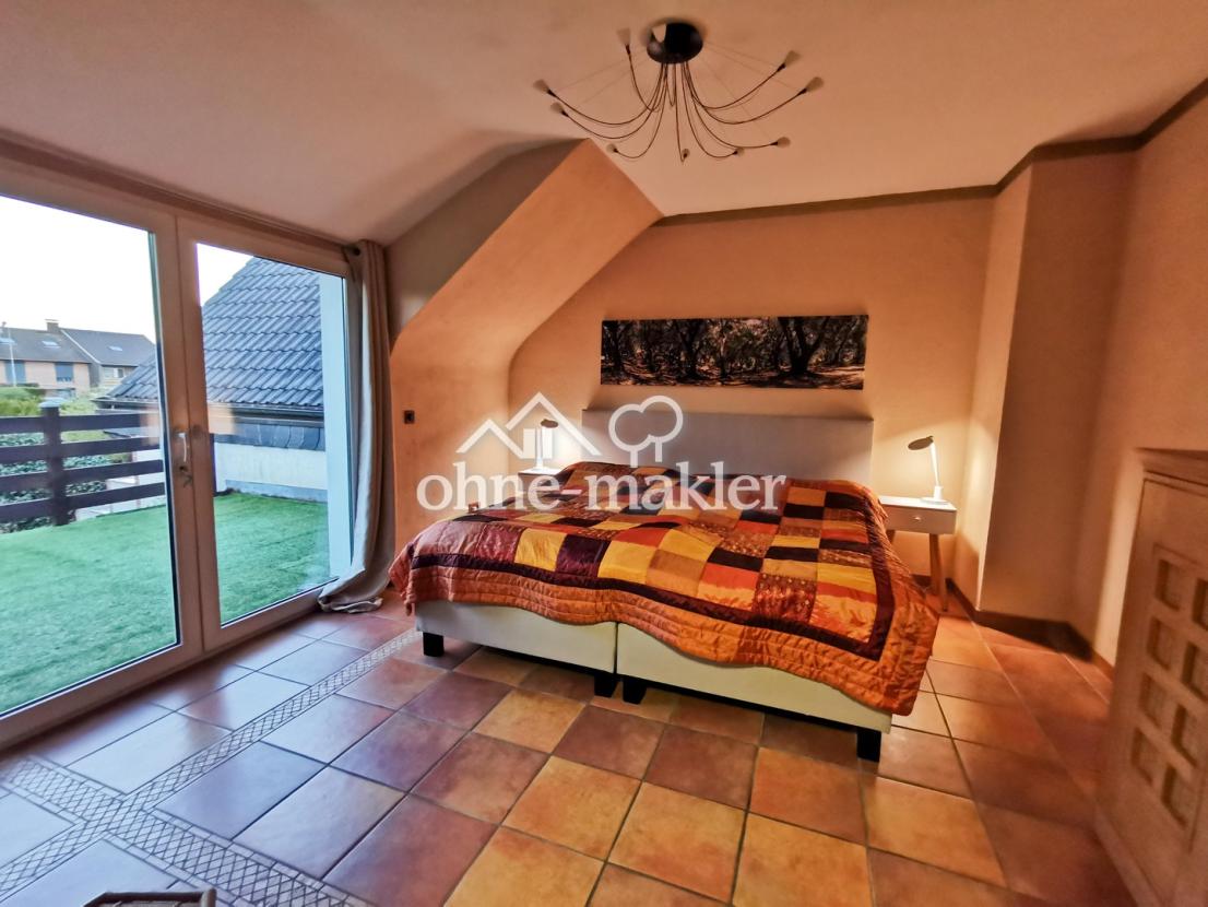 Schlafzimmer mit Dachterrasse