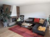 Wohnzimmer mit Kamin