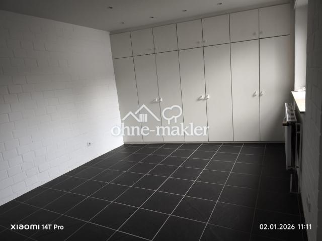 Schlafzimmer mit Einbauschrank