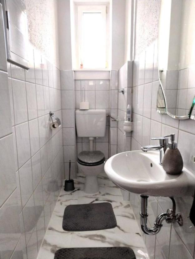 sep. WC