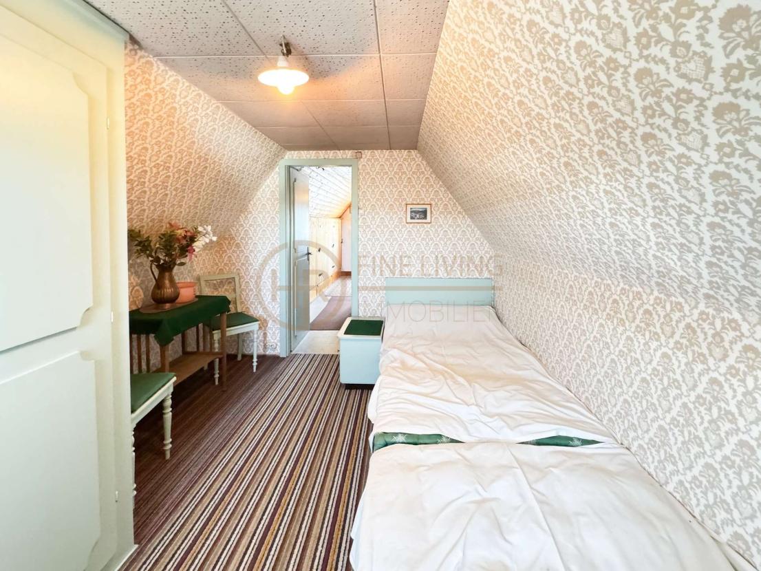 Schlafzimmer DG Bild2