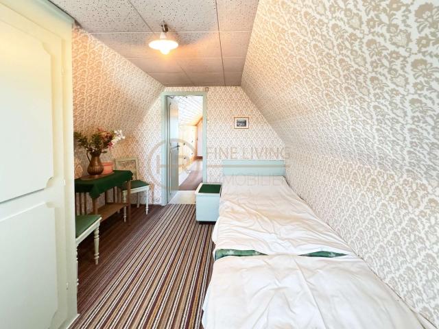 Schlafzimmer DG Bild2