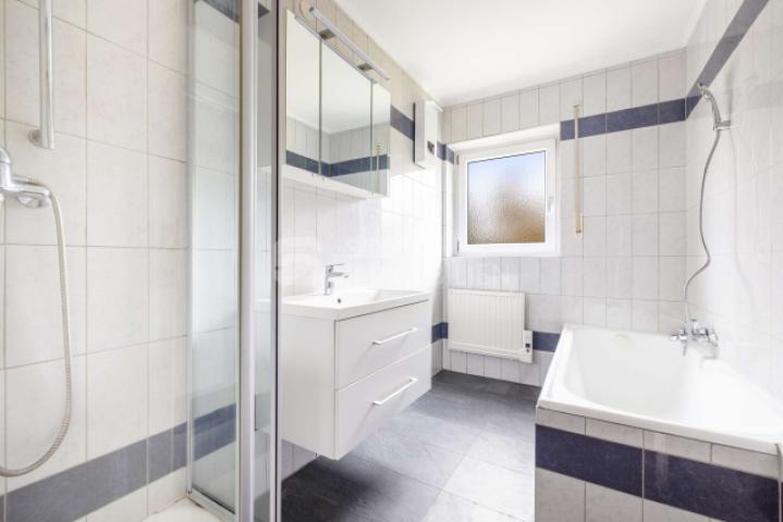 Badezimmer EG 