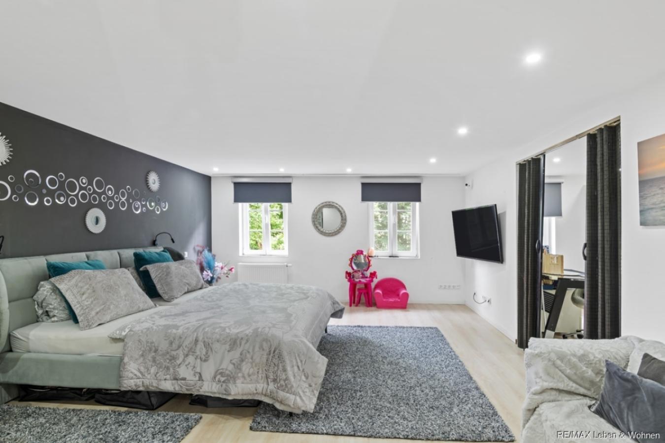Schlafzimmer 1.OG