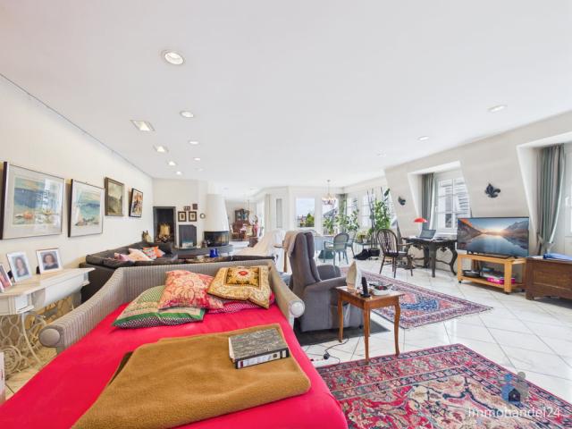 Wohnzimmer DG mit über 50 m²