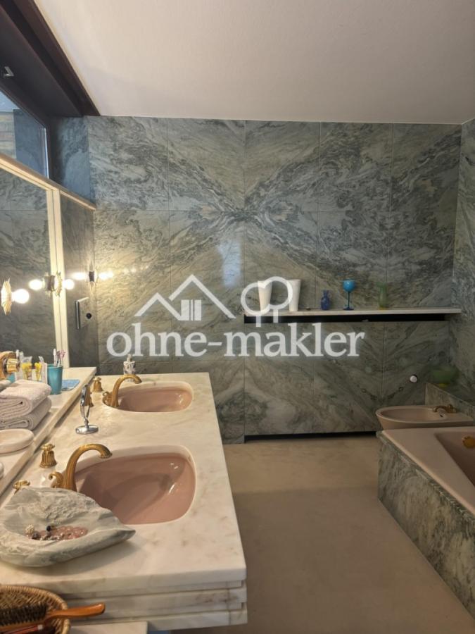 Badezimmer im Souterrain