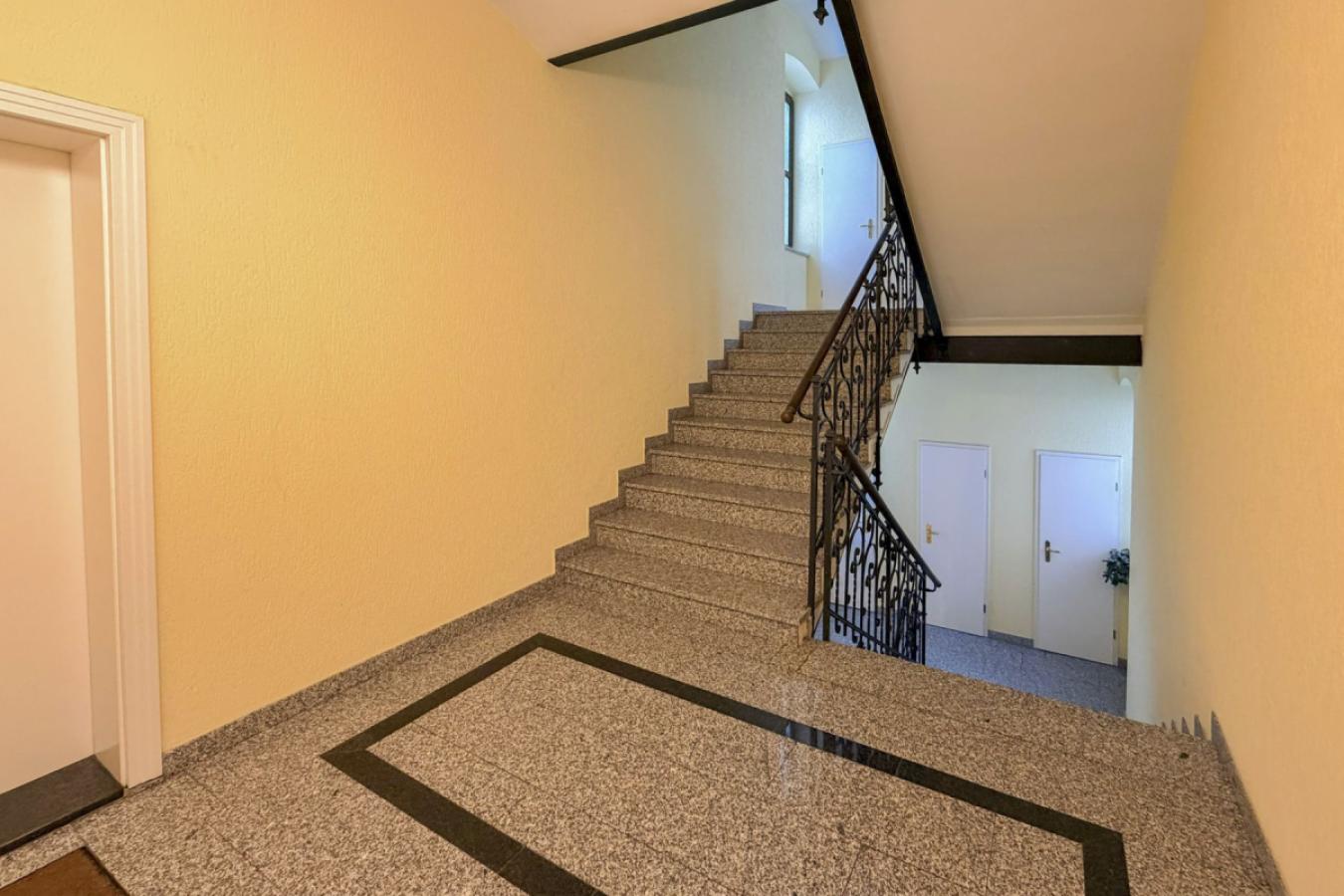 Hausflur Ansicht 03