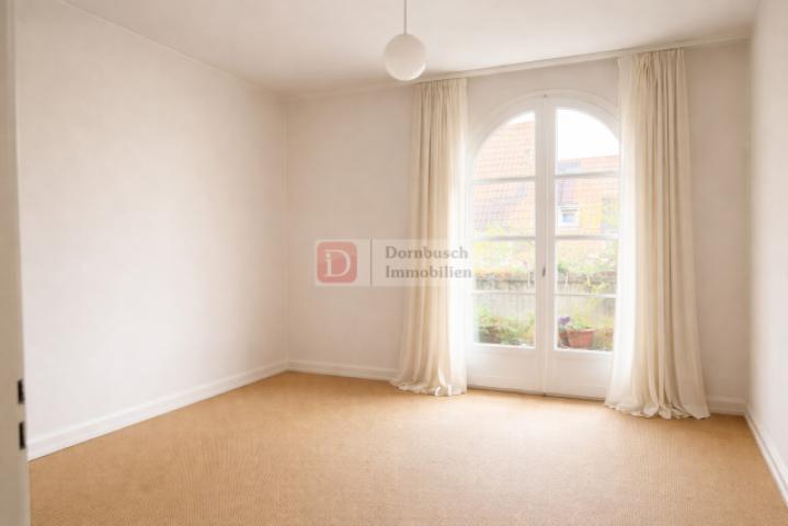 Schlafzimmer mit Balkon