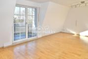 Wohnzimmer Zugang 1. Balkon