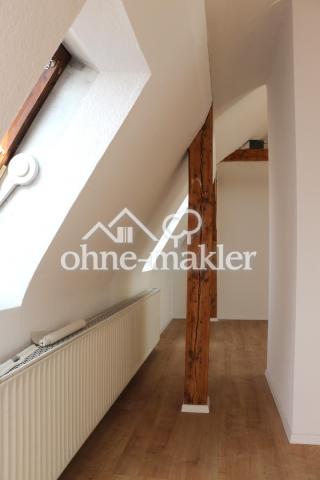 Nische hinter Kamin 
