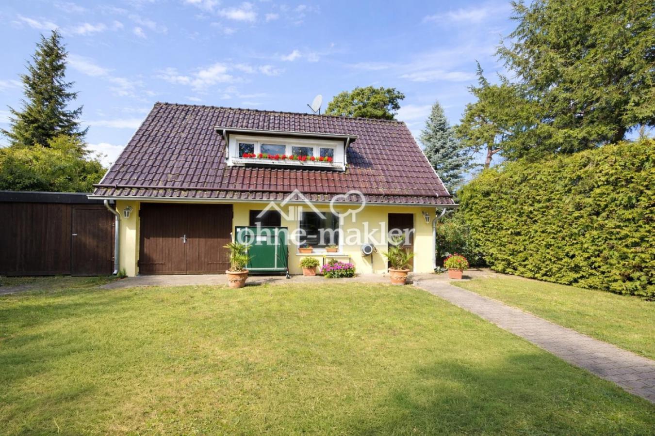 Studiohaus mit Garage