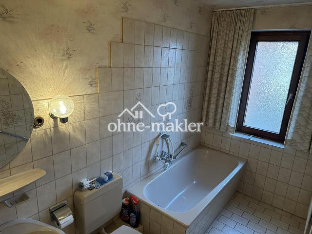 1. OG WC mit Wanne 3