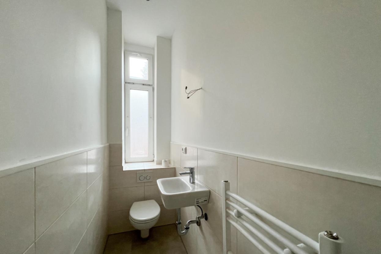 Separate Toilette