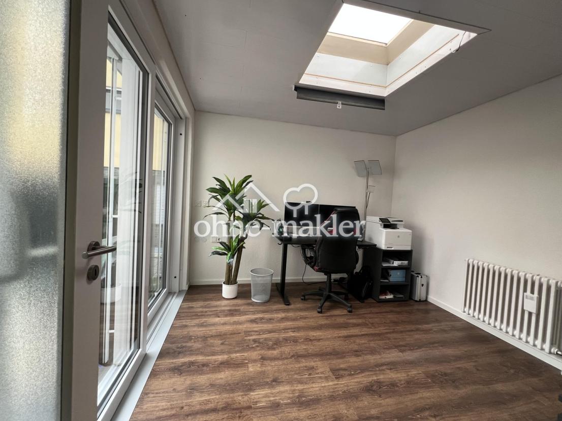 Büro/Schlafzimmer