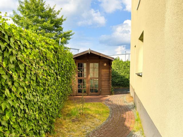 Schuppen hinten