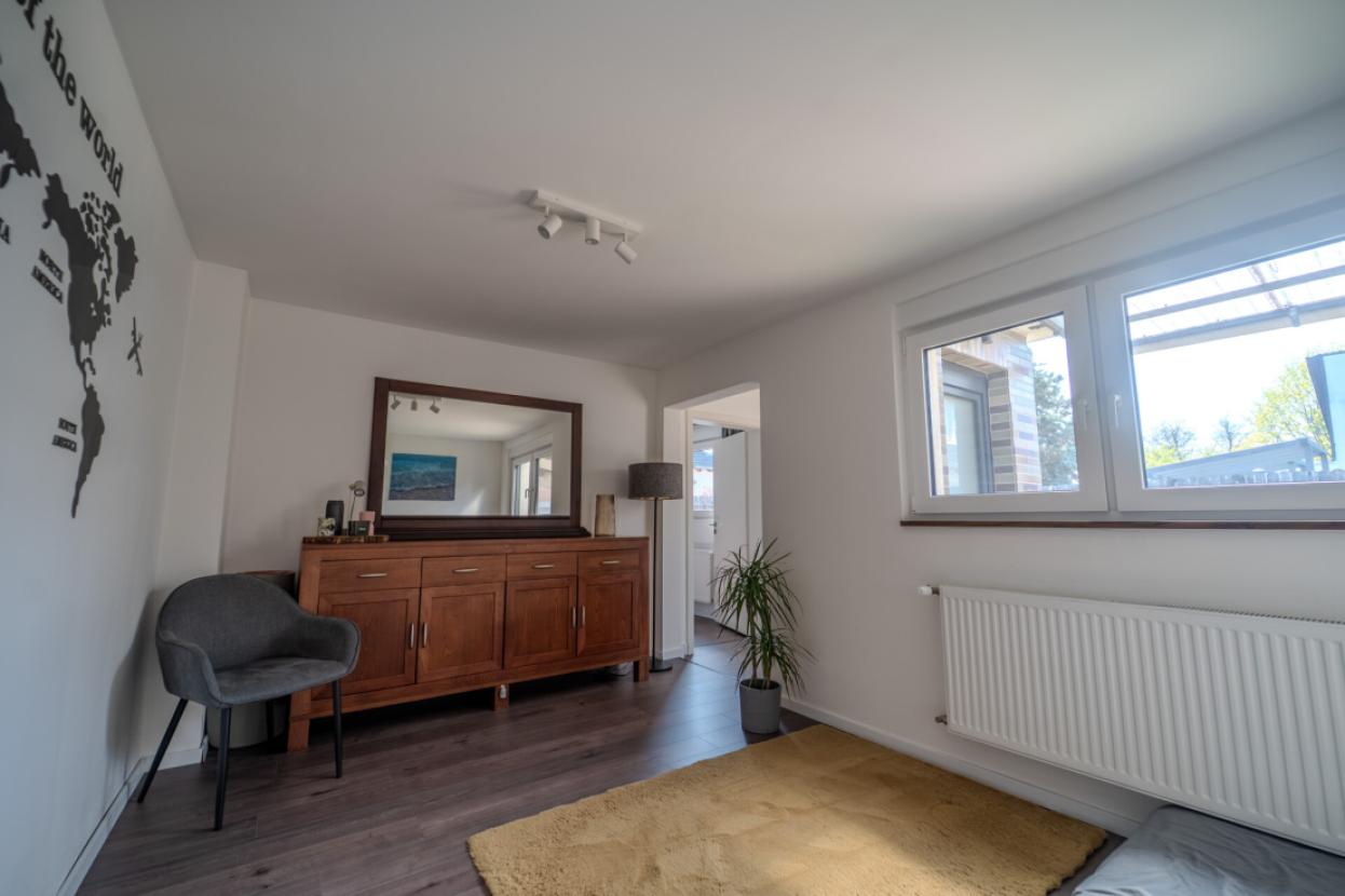 Büro / Ankleide