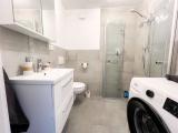 Badezimmer mit Dusche