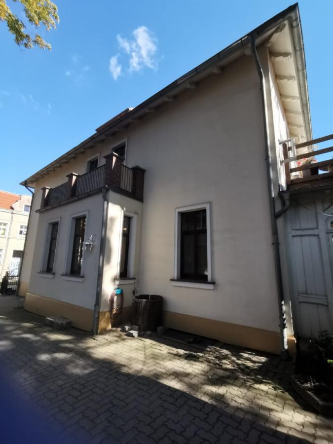 Auffahrt/Giebel