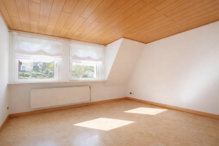 Wohnzimmer (DG)