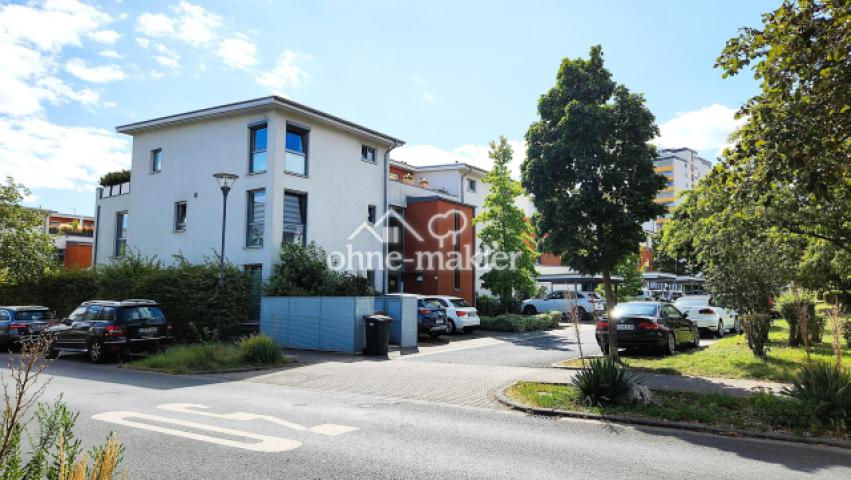 Hausansicht vorne von der Str