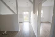 Blick Richtung Bad und Balkon