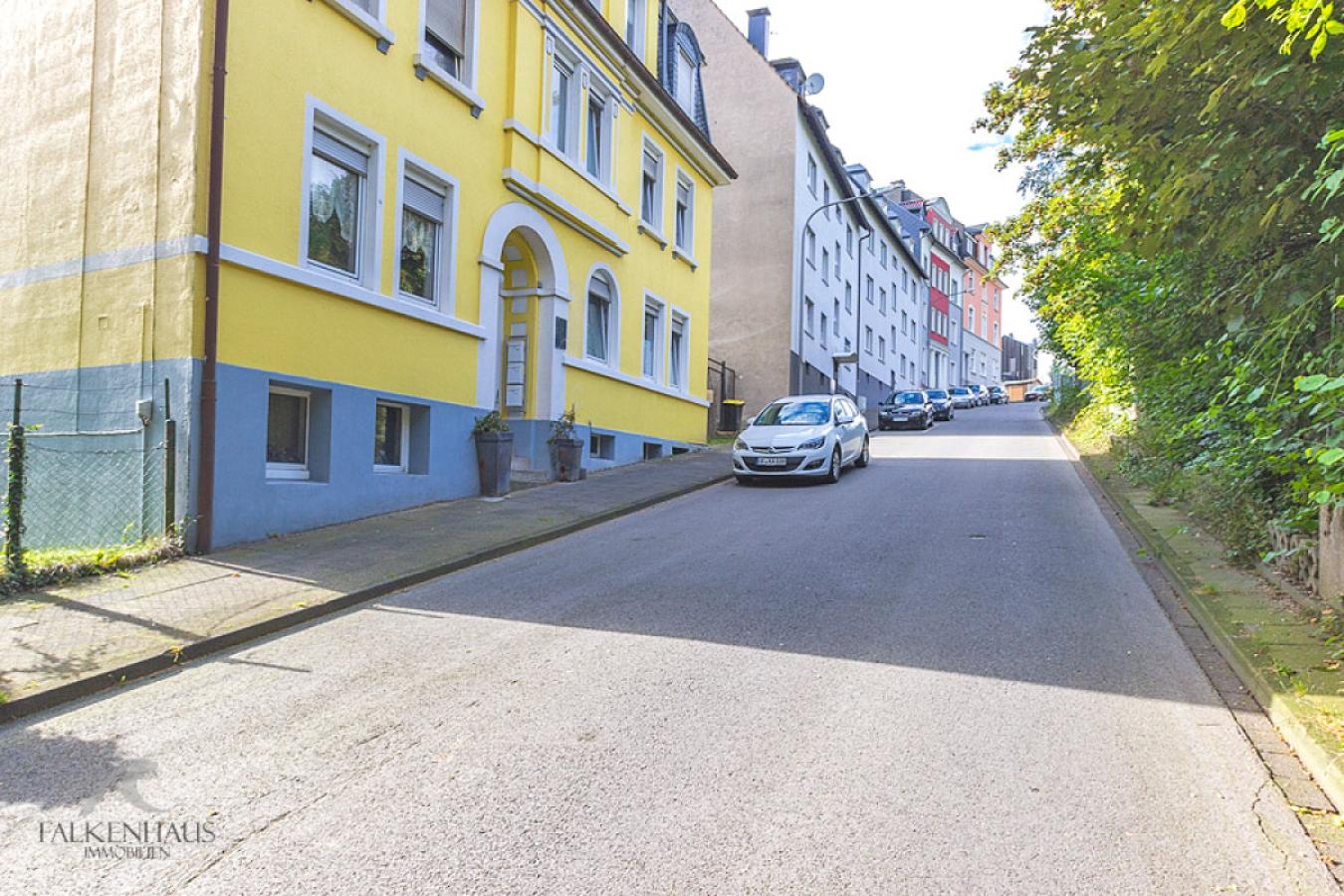 Gebäude Außenanischt - Weitere Perspektive
