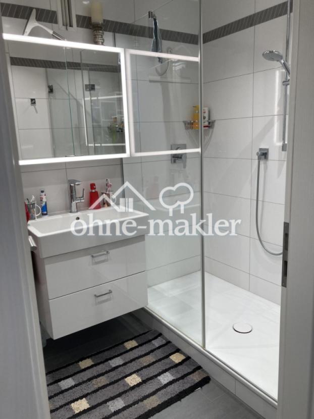 Dusche / Toilette