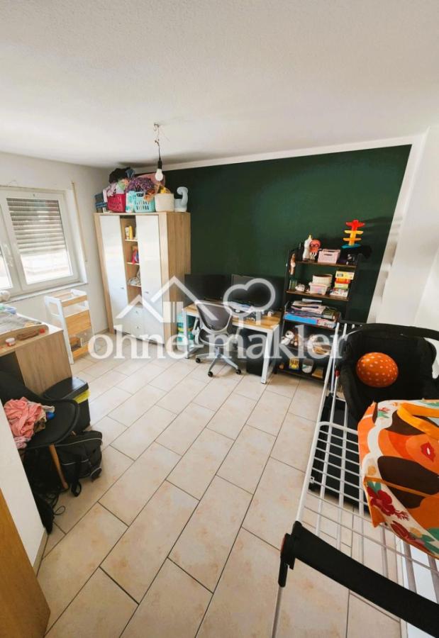 Arbeits-/Schlafzimmer unten