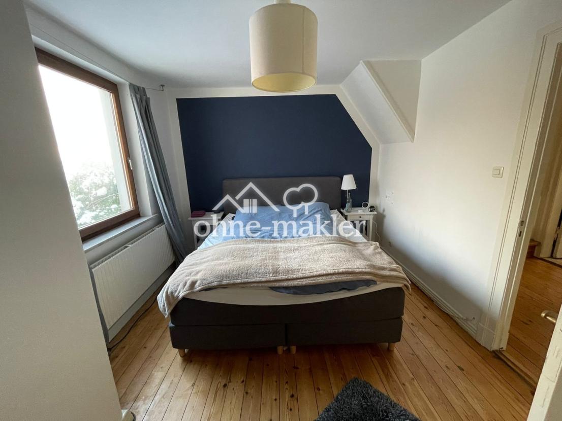Schlafzimmer (alt)