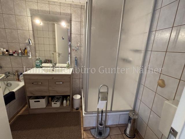 Bad mit Dusche