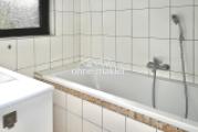 EG Badezimmer Badewanne