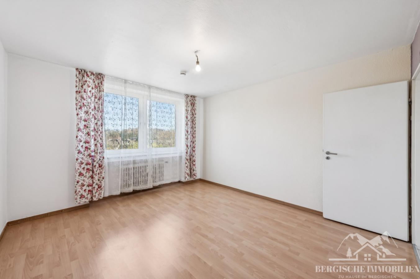 Schlafzimmer b