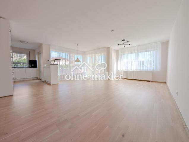 Wohnzimmer, Essbereich, Küche