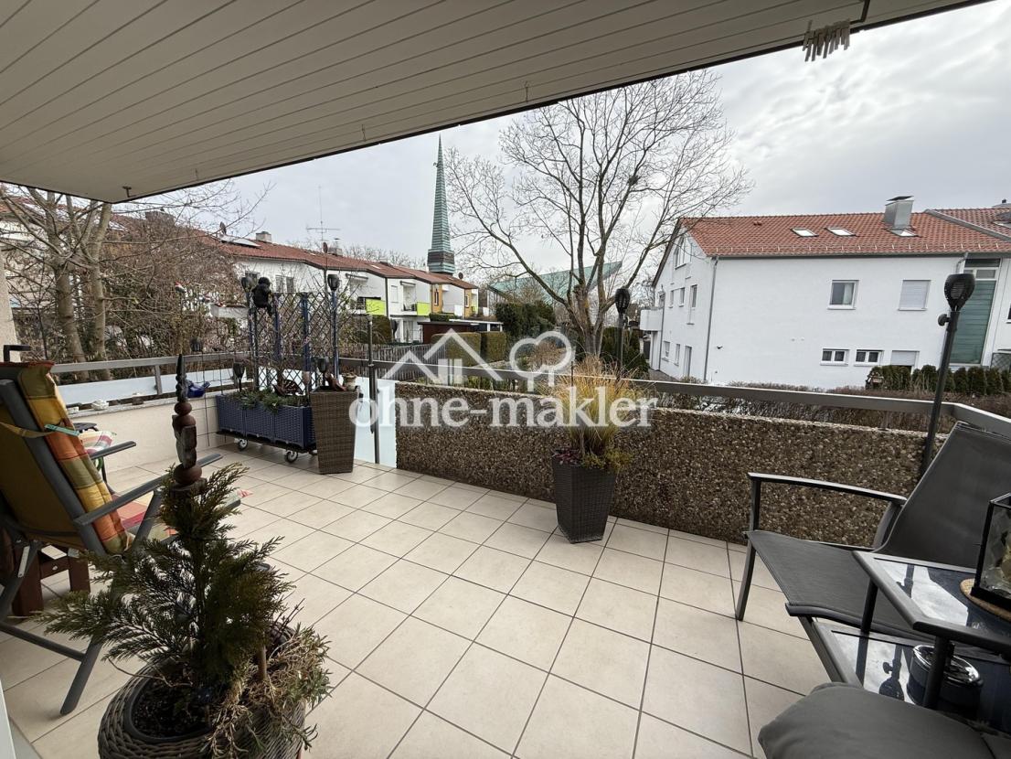 Balkon 1.OG links