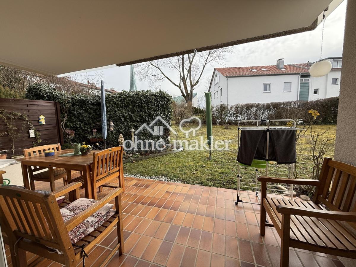 Terrasse EG links