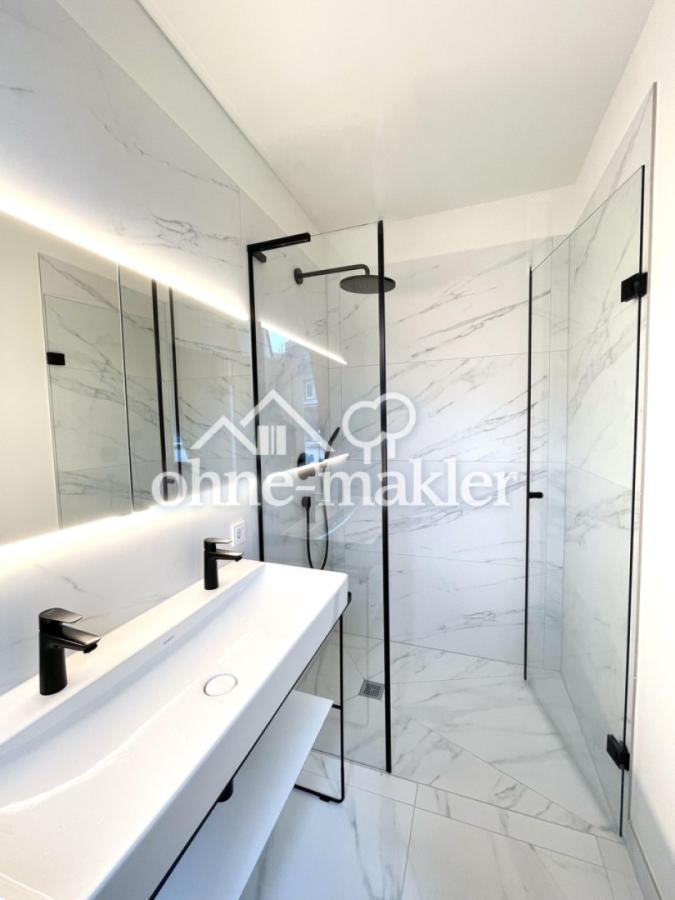 Tageslichtbad, Spiegelschrank