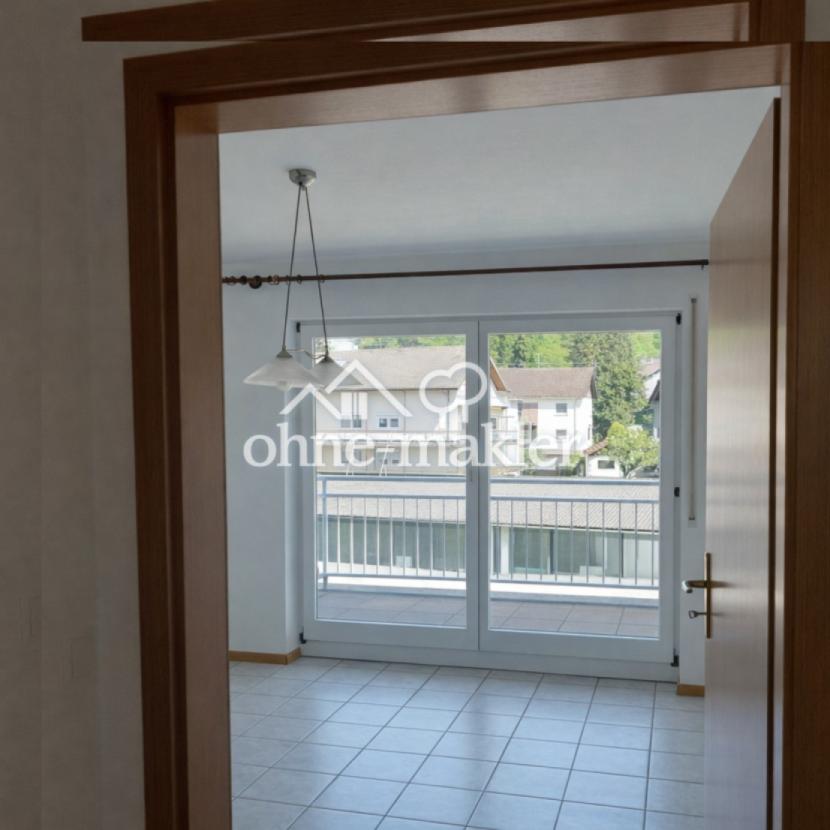 Zimmer mit Balkon