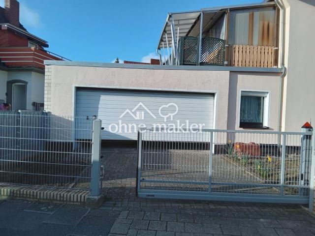 Doppelgarage/ Tor