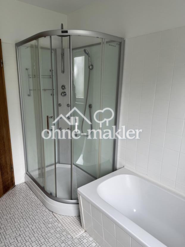 Badezimmer linke Seite