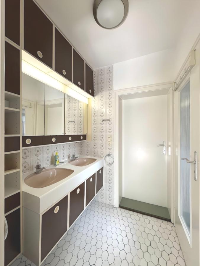 Badezimmer EG