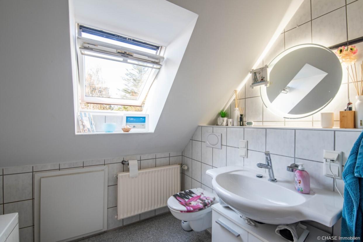 DG - Badezimmer Ansicht 1