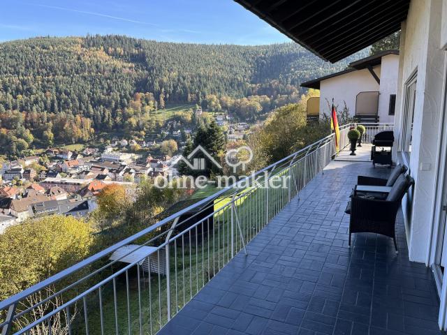Großer Balkon