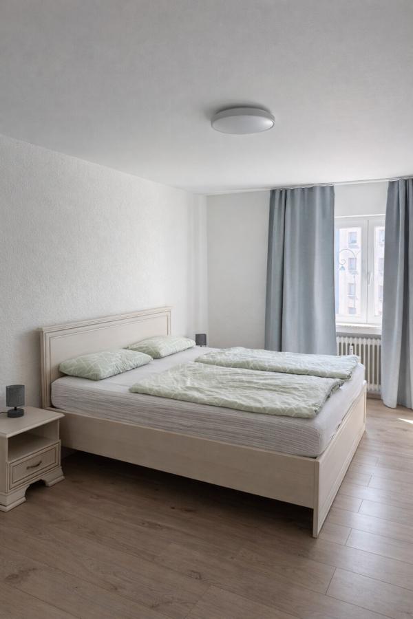 Schlafzimmer 2