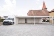 Carport und Freiplatz